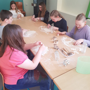 f3e6efb9-d50f-413b-865f-e9a3628c9dd8